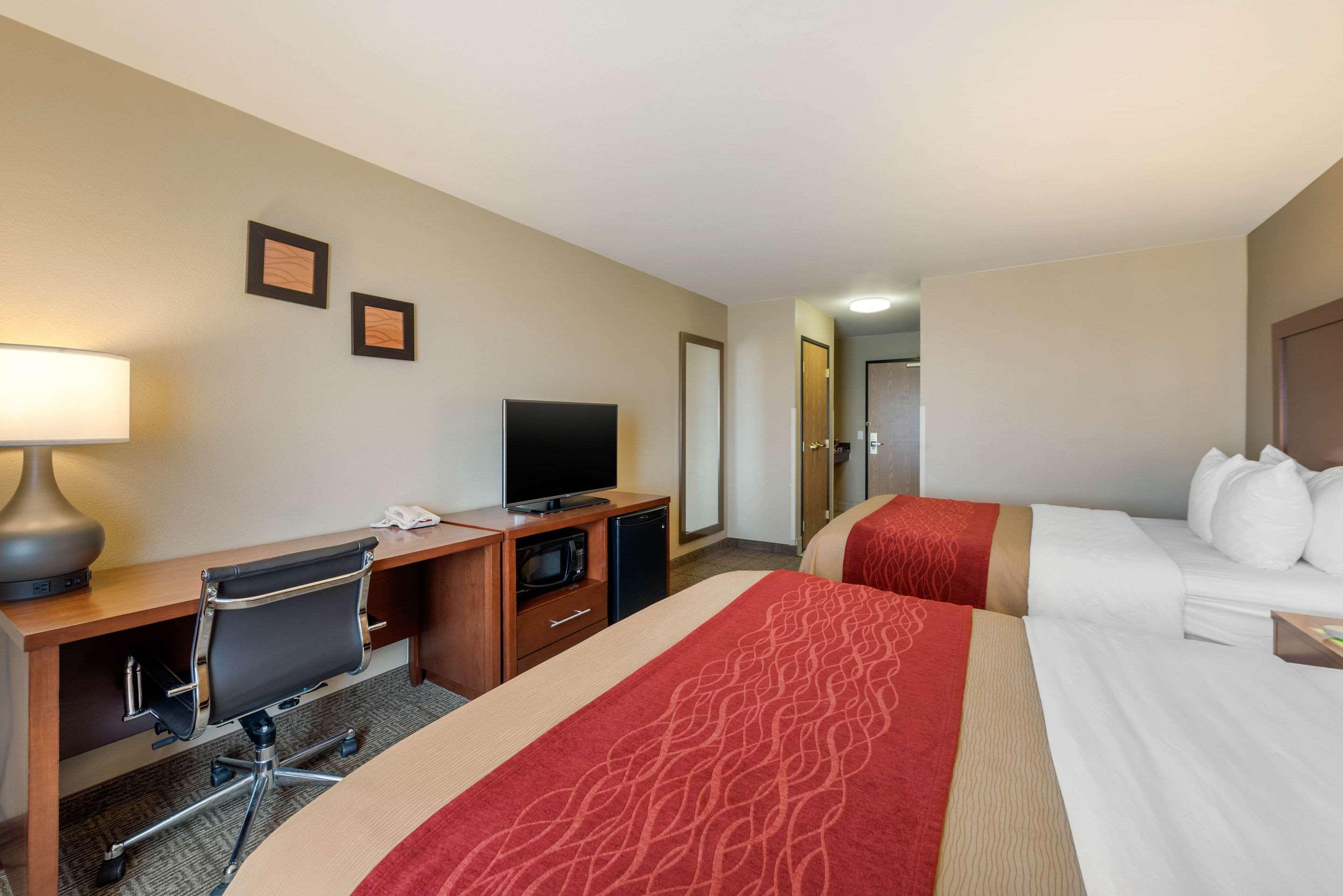 Comfort Inn Лаймн Екстер'єр фото