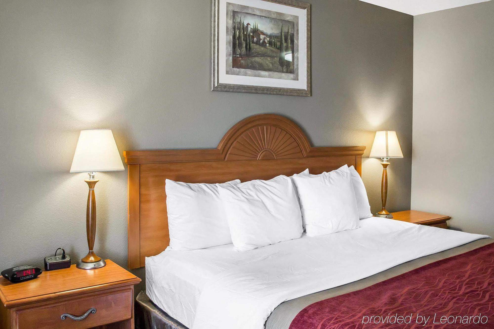 Comfort Inn Лаймн Екстер'єр фото